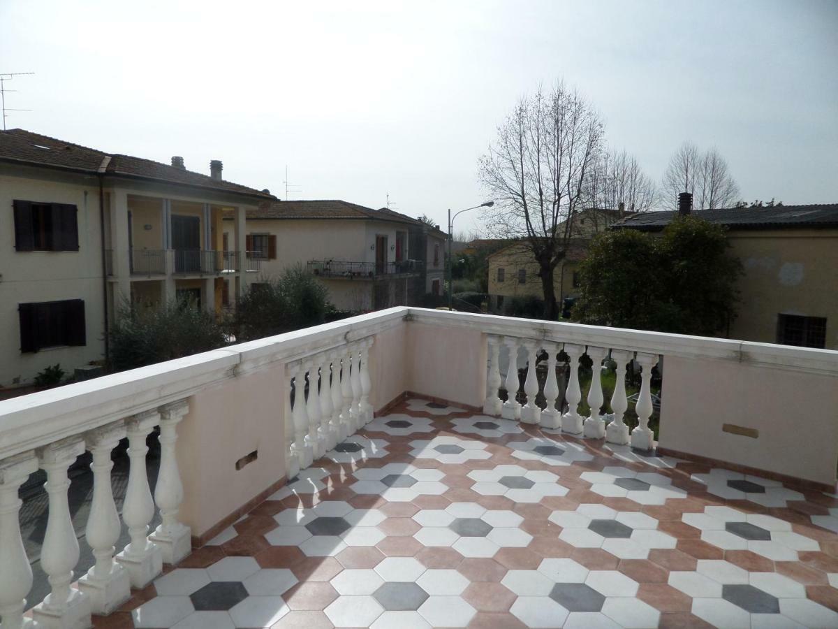 La Terrazza Daire Palaia Dış mekan fotoğraf